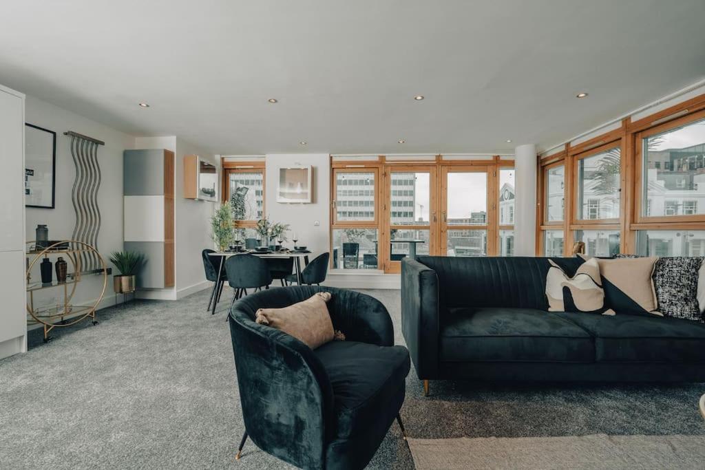 Penthouse Noir - Wyndale Living - Central Bham 2Br Birmingham Eksteriør billede