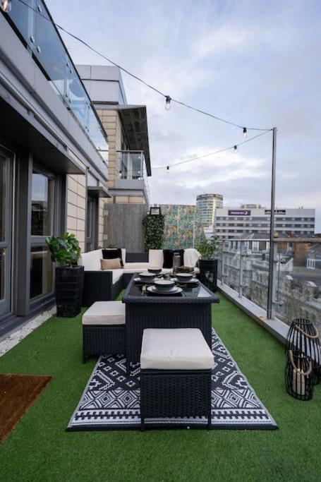 Penthouse Noir - Wyndale Living - Central Bham 2Br Birmingham Eksteriør billede